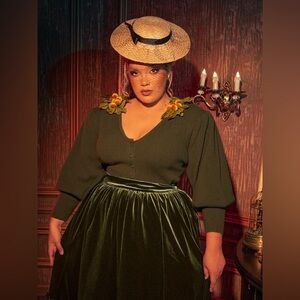 La Femme en Noir Vixen by Micheline Pitt Crimson Peak Sweater M/L